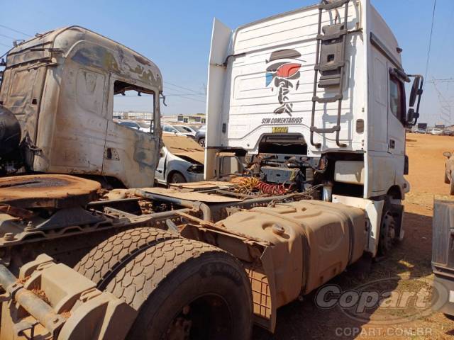 2014 MERCEDES BENZ AXOR 