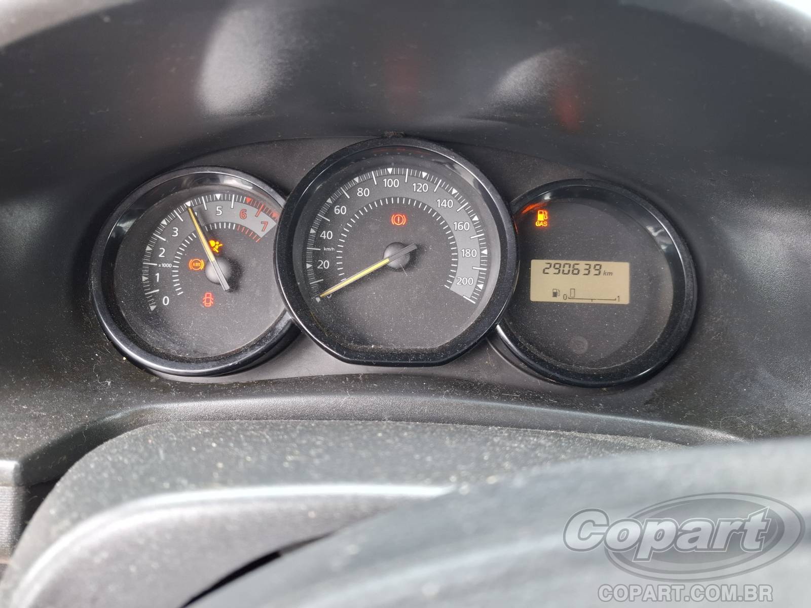 Foto 8 de 11: 2015 RENAULT SANDERO