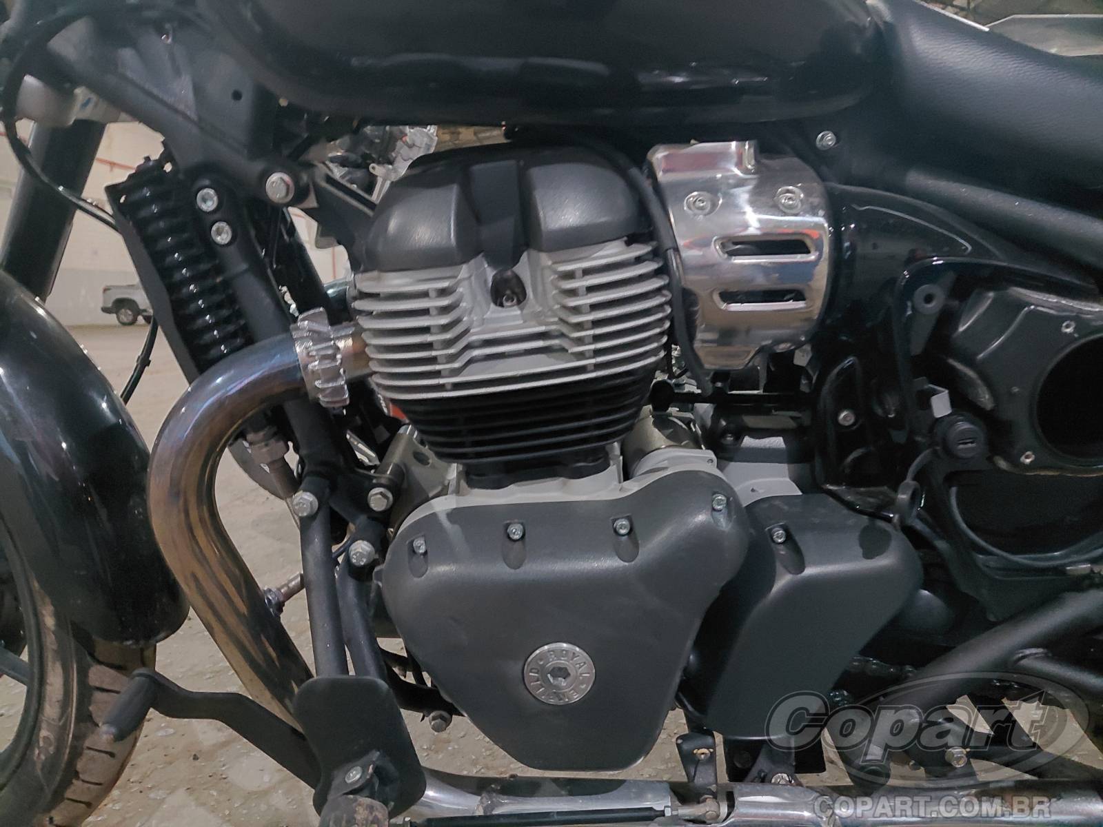 Foto 6 de 10: 2026 ROYAL ENFIELD SUPER METEOR