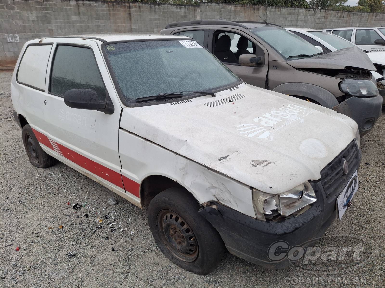 Veículo Fiat Uno 2013 FIAT UNO FURGAO 1.3 Fire 2013 em leilão
