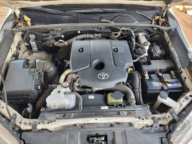 2019 TOYOTA HILUX CD 