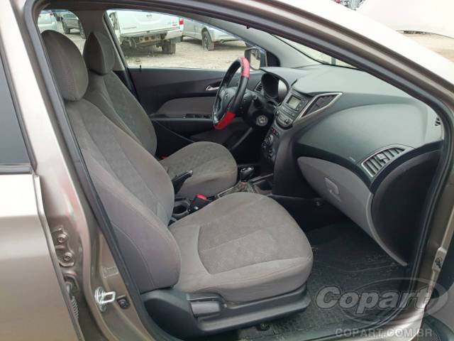 2016 HYUNDAI HB20S 