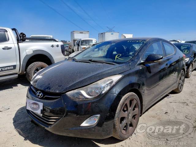 2013 HYUNDAI ELANTRA 