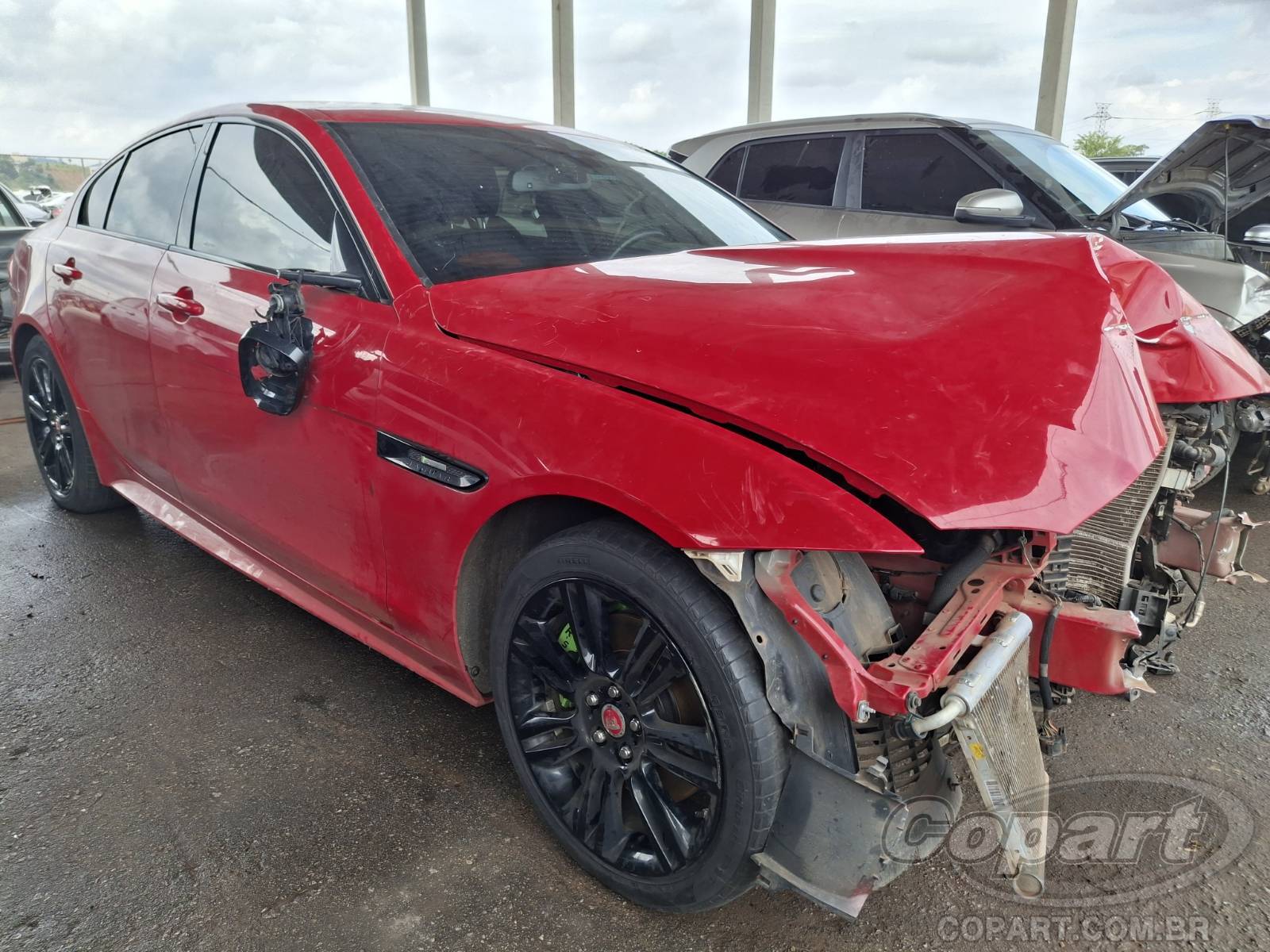 Veículo Jaguar XE Jaguar XE P250 R-Sport 2.0 Ingenium Turbo 2018 Colisão Média Monta 2018 em leilão