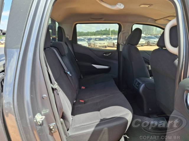 2021 NISSAN FRONTIER CD 