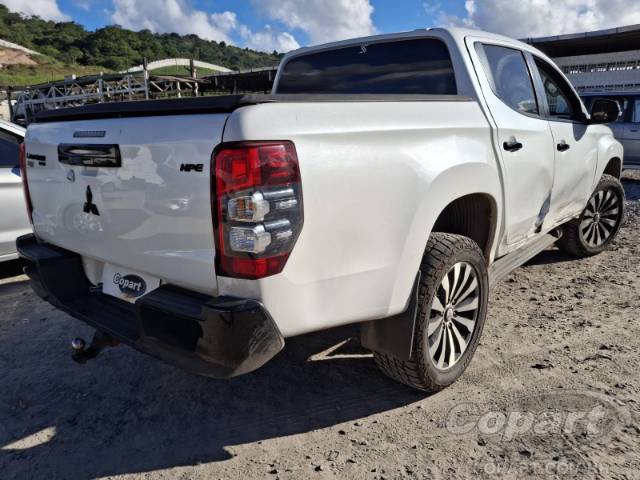 2022 MITSUBISHI L200 TRITON 