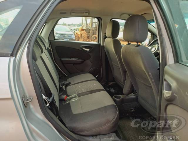 2017 FIAT GRAND SIENA 