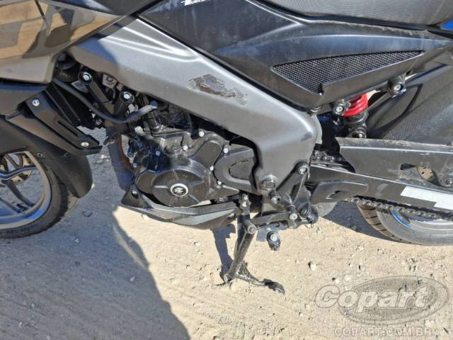 2026 BAJAJ DOMINAR 