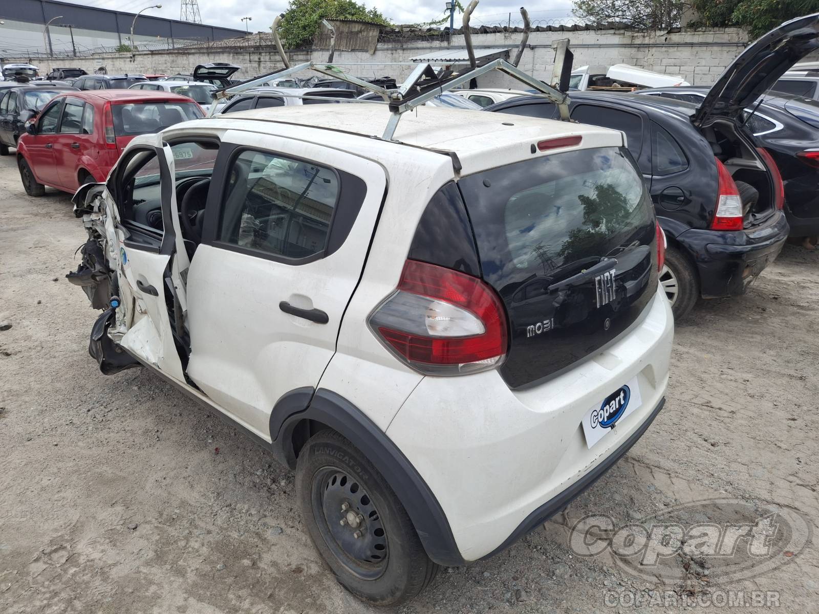 Foto 3: 2023 FIAT MOBI