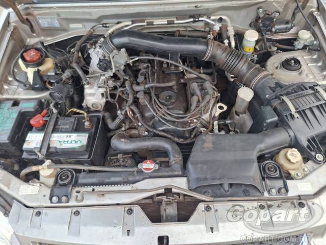 2015 MITSUBISHI PAJERO TR4 