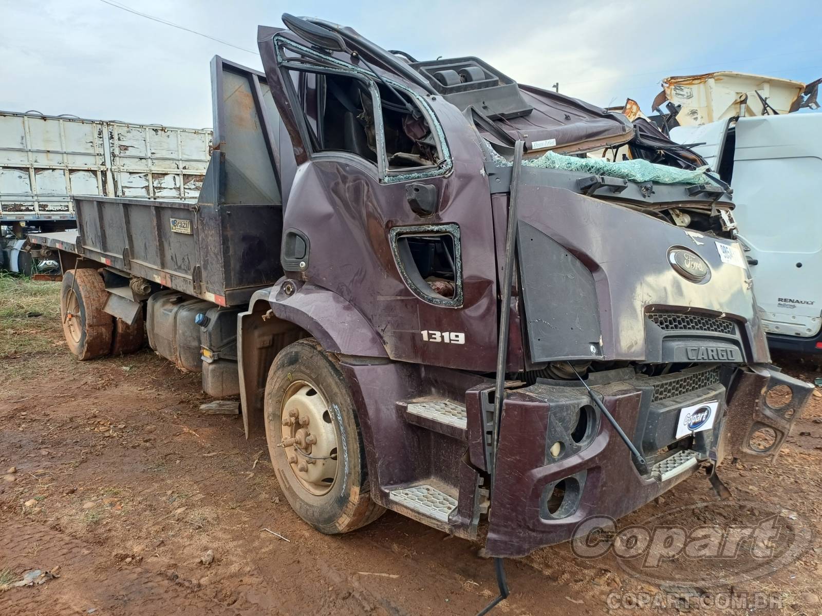 Veículo FORD Cargo FORD CARGO 1319 2013 Diesel 2013 em leilão