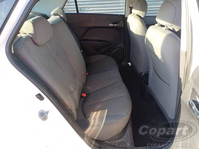 2015 HYUNDAI HB20S 