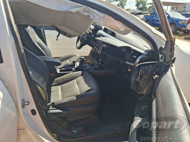 2022 TOYOTA HILUX CD 