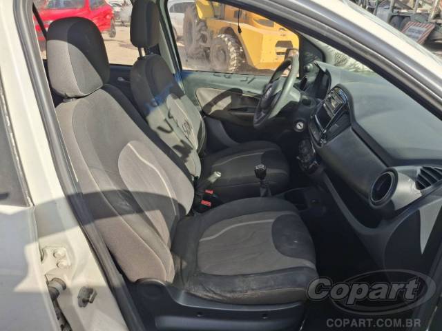 2016 FIAT UNO 