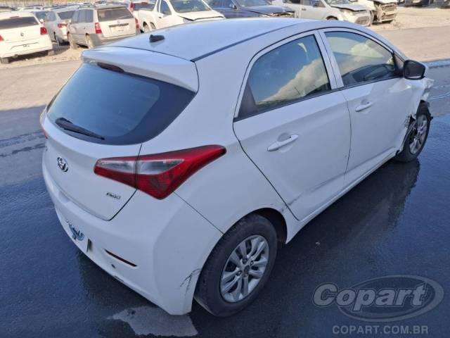 2015 HYUNDAI HB20 