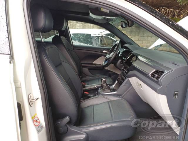 2022 VOLKSWAGEN T-CROSS 