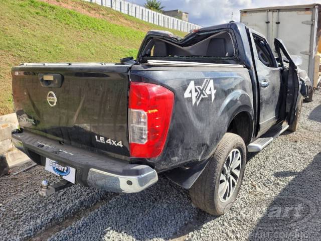 2021 NISSAN FRONTIER CD 