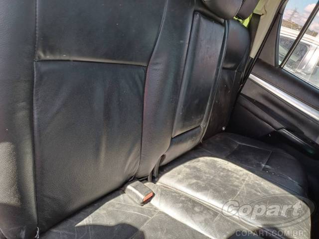 2017 TOYOTA HILUX CD 