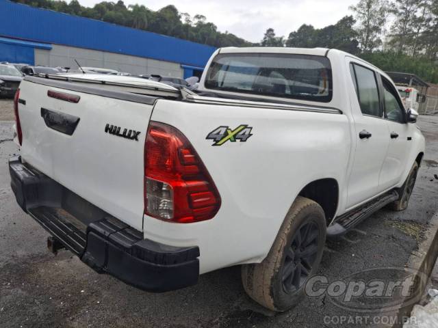 2016 TOYOTA HILUX CD 