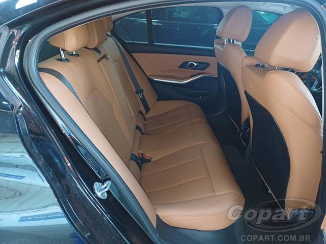 2024 BMW SERIE 3 