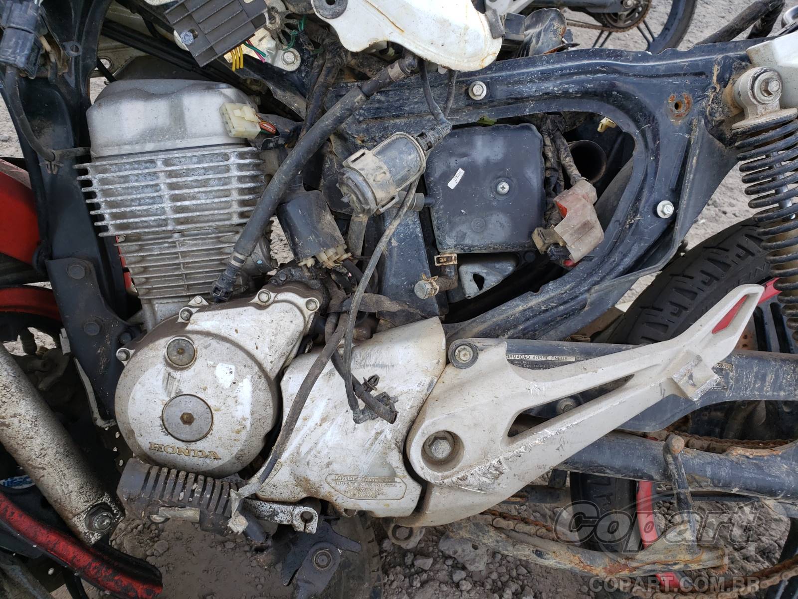 Foto 6 de 10: 2015 HONDA CG 150