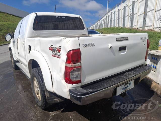 2015 TOYOTA HILUX CD 