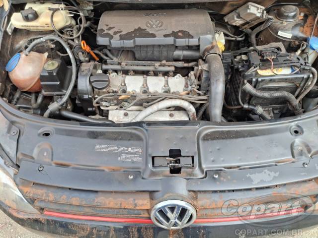 2011 VOLKSWAGEN FOX 