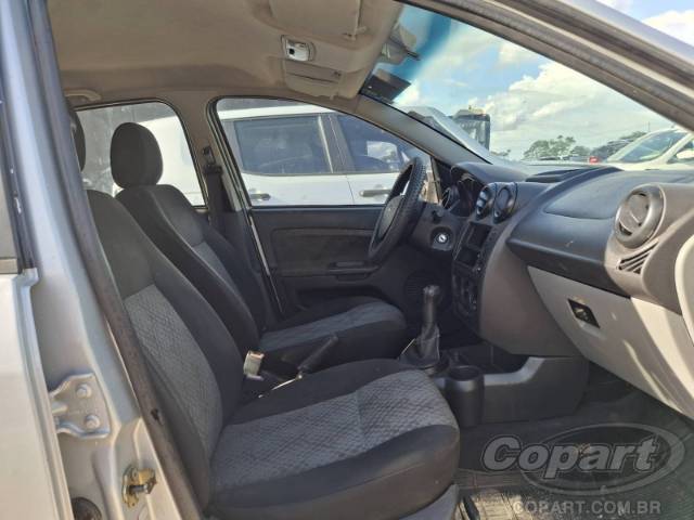 2010 FORD FIESTA 