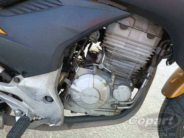2011 HONDA CB 300 