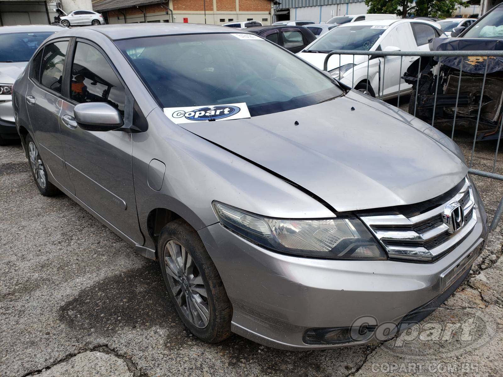 Veículo Honda City Honda City LX 1.5 16V 2014 Médio Dano Lateral 2014 em leilão