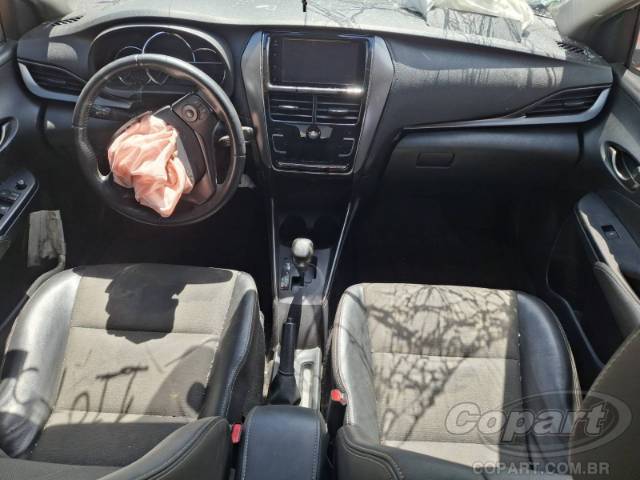 2023 TOYOTA YARIS SEDA 