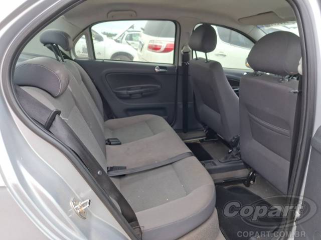2010 VOLKSWAGEN VOYAGE 