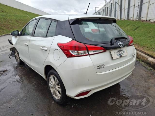 2019 TOYOTA YARIS 