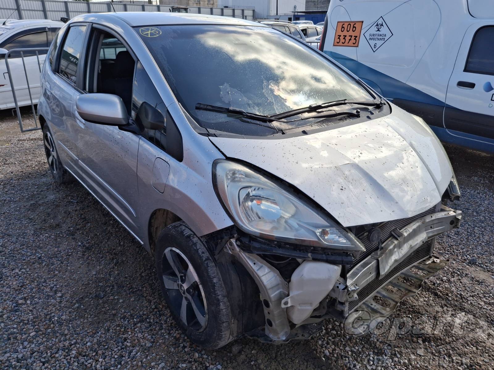 Veículo Honda Fit HONDA FIT LX 1.4 16V 2013 Colisão 2013 em leilão