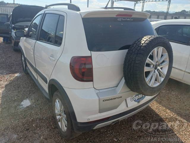 2014 VOLKSWAGEN FOX 