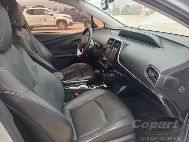 2016 TOYOTA PRIUS 