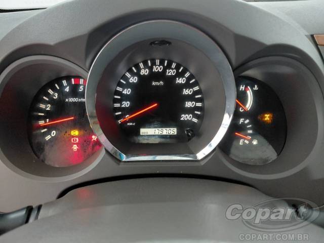 2011 TOYOTA HILUX SW4 