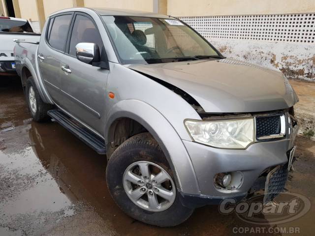 2013 MITSUBISHI L200 TRITON 