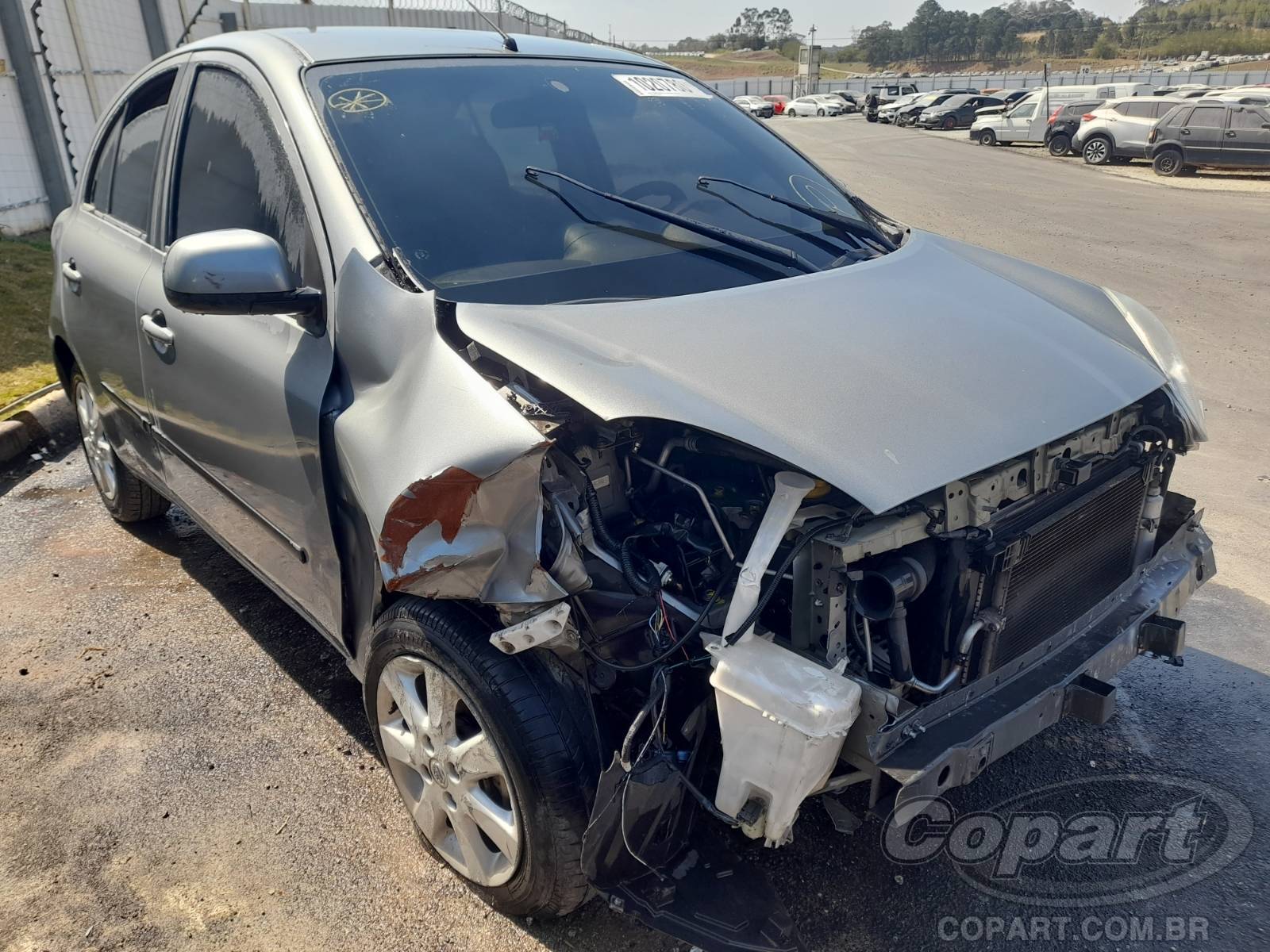 Veículo Nissan March 2014 NISSAN MARCH March S 1.0 16V FLEXIVEL ALCOOL/GASOLINA 2014 em leilão