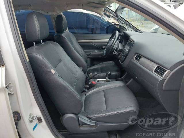 2015 MITSUBISHI OUTLANDER 