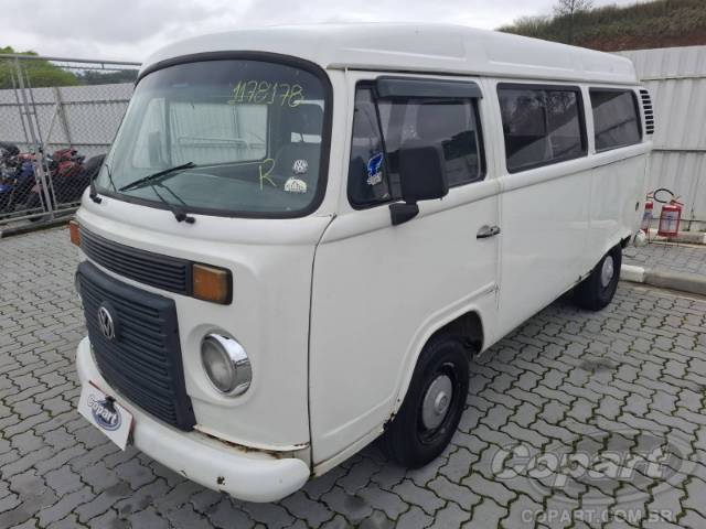 2010 VOLKSWAGEN KOMBI 