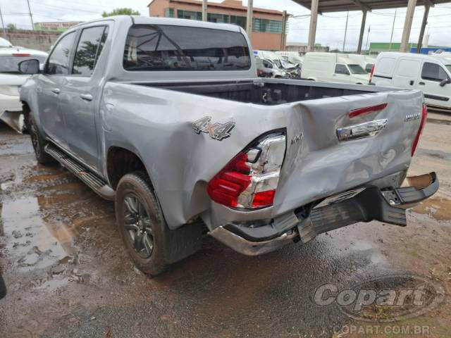 2024 TOYOTA HILUX CD 