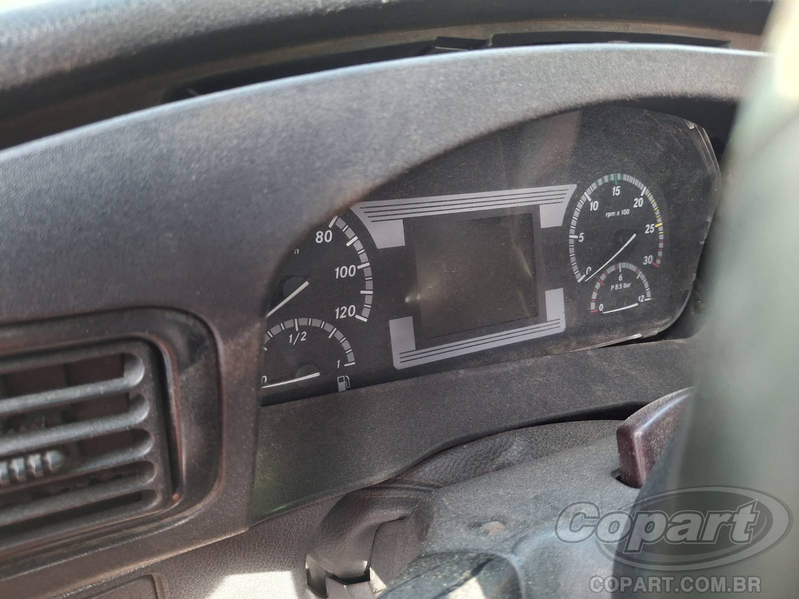 Foto 8 de 10: 2013 MERCEDES BENZ ACCELO