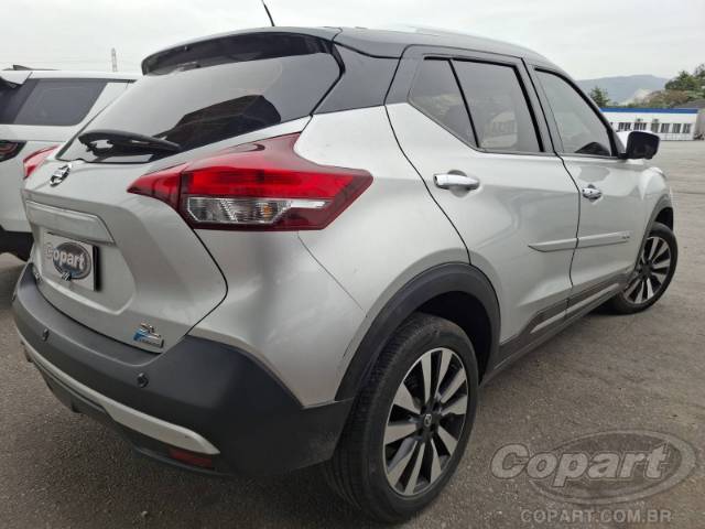 2018 NISSAN KICKS 