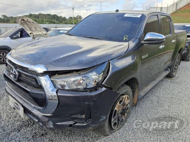2024 TOYOTA HILUX CD 