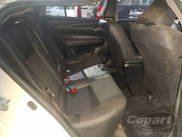 2023 TOYOTA YARIS SEDA 
