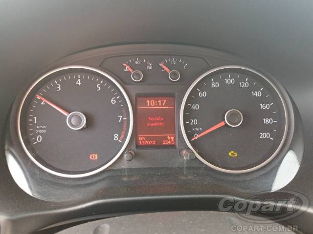2013 VOLKSWAGEN VOYAGE 