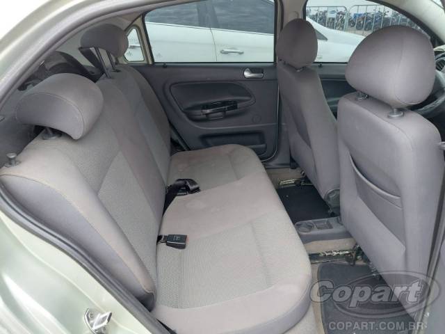 2010 VOLKSWAGEN VOYAGE 