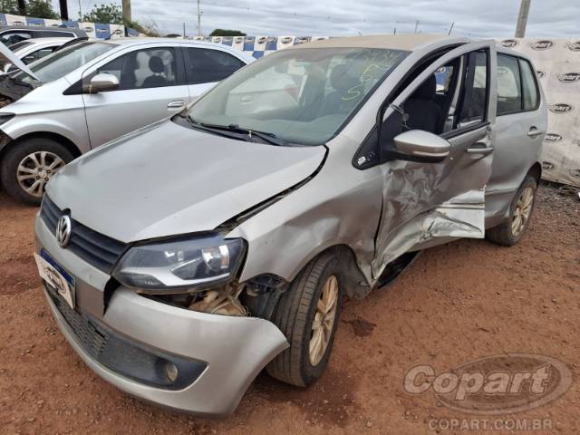 2014 VOLKSWAGEN FOX 