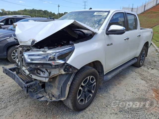2024 TOYOTA HILUX CD 